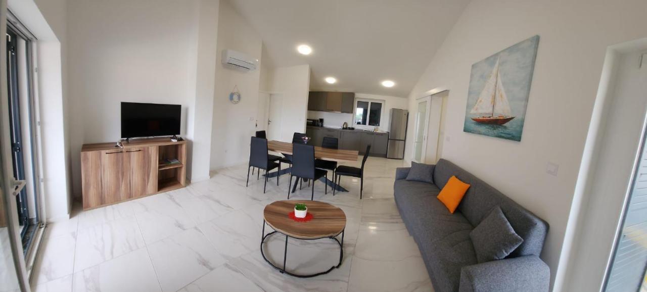 מאלינסקה Apartmani M&L I M&J מראה חיצוני תמונה