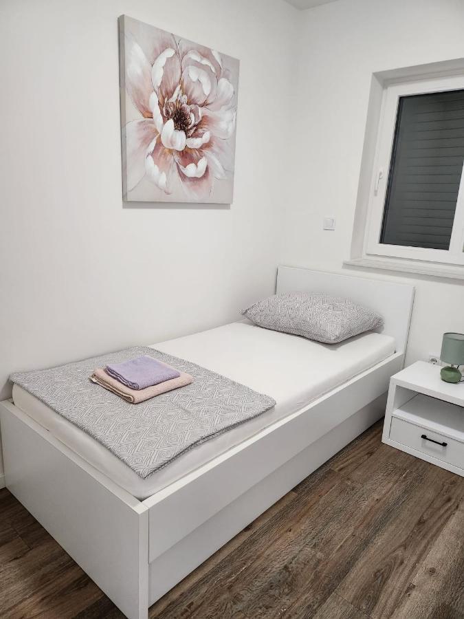 מאלינסקה Apartmani M&L I M&J מראה חיצוני תמונה